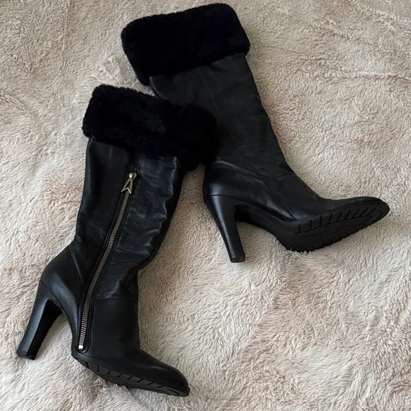 Jessica Simpson Black Heeled Boots with Fur Trim - Picture 2 of 9